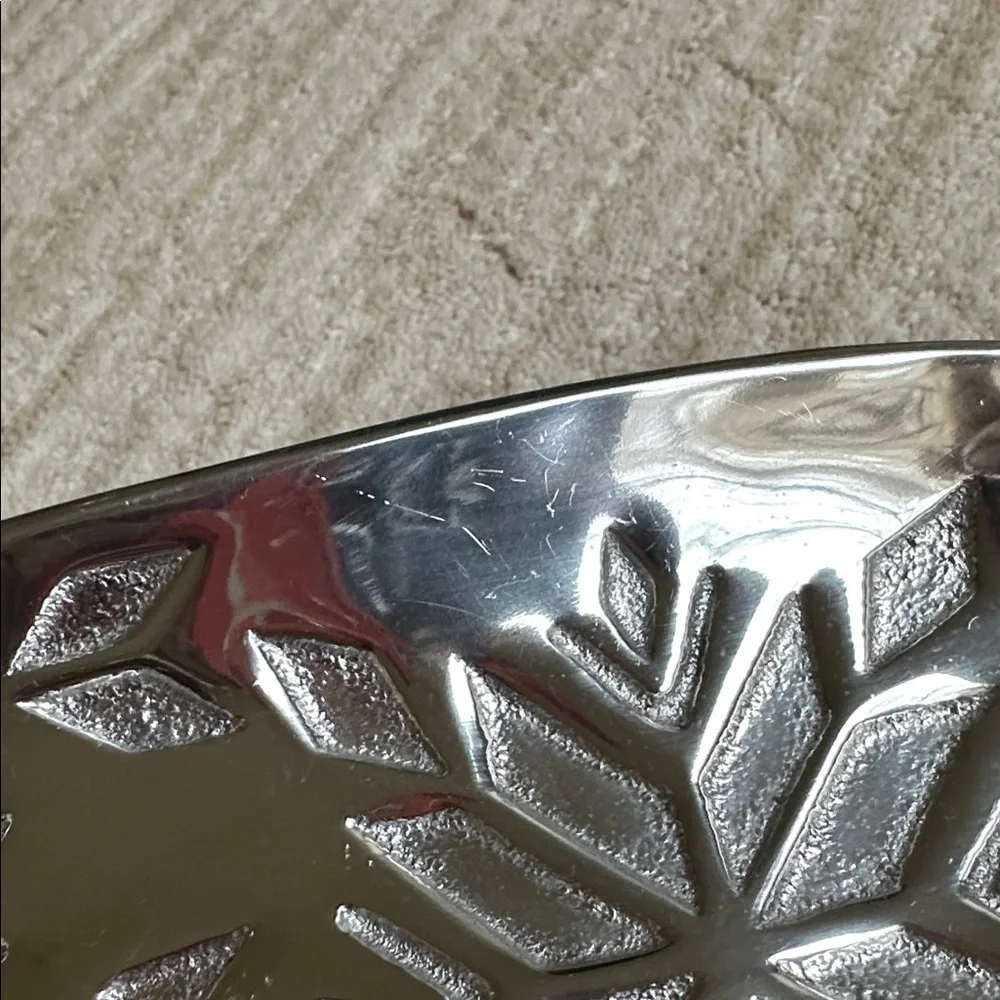 Mariposa Mitten Dish Brillante Cast Aluminum Serving Dish Candy Dish Trinket